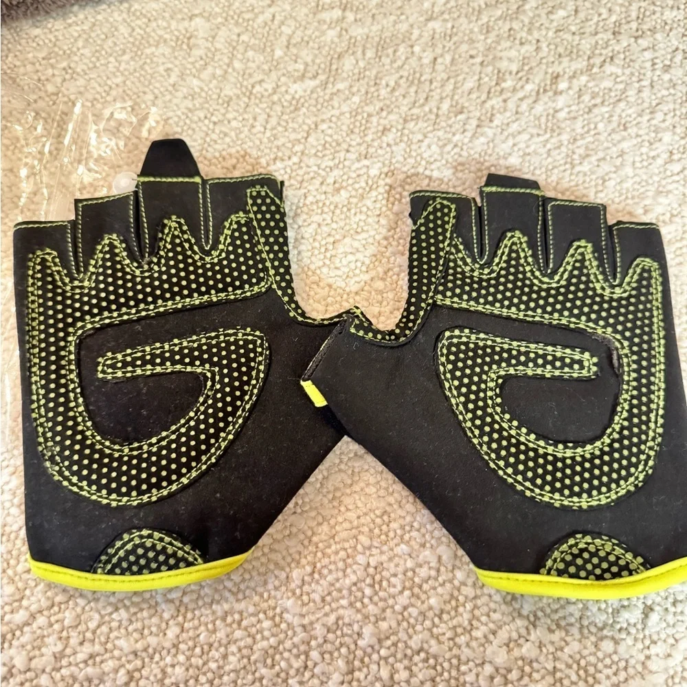 NWT non branded gym work out gloves